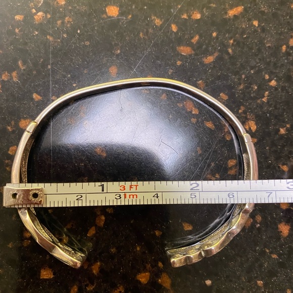 Silver bangle - Picture 5 of 5